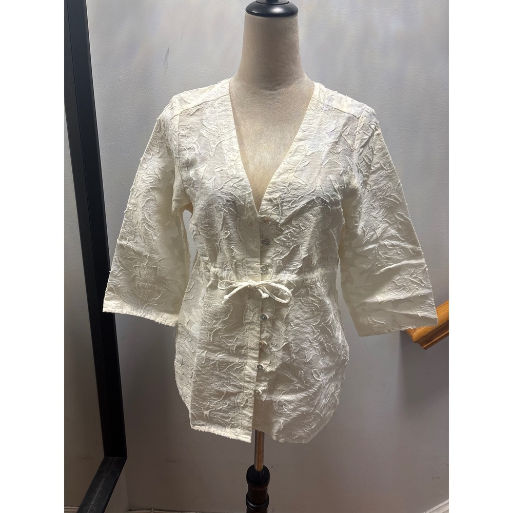 Cut Loose Tunic Top Womens XS White Textured Jacquard Button Front